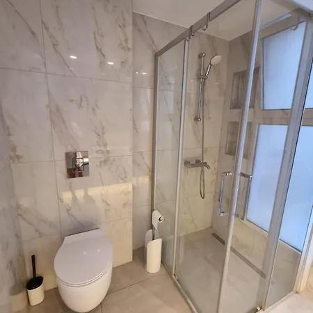 公寓 Luxury Seafront 2 Bedroom *