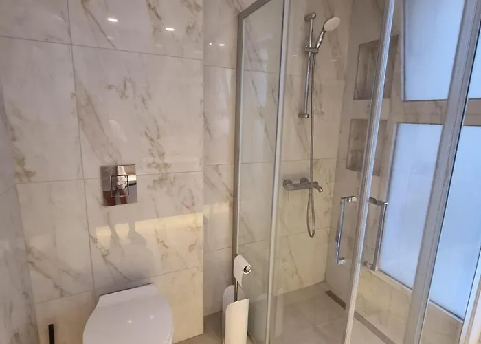 شقة Luxury Seafront 2 Bedroom *